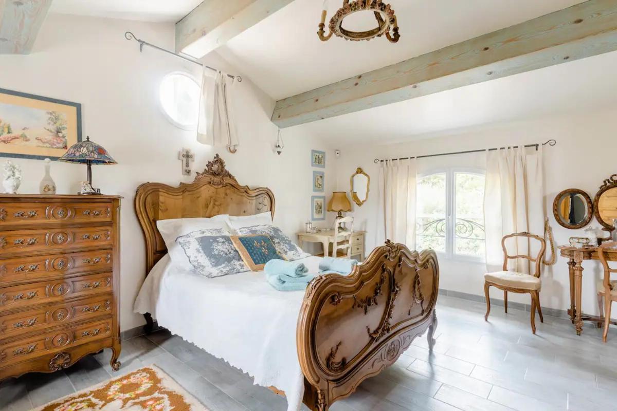 Agreable Chambre D'Hotes Avec Piscine Bed & Breakfast Le Beausset Ngoại thất bức ảnh
